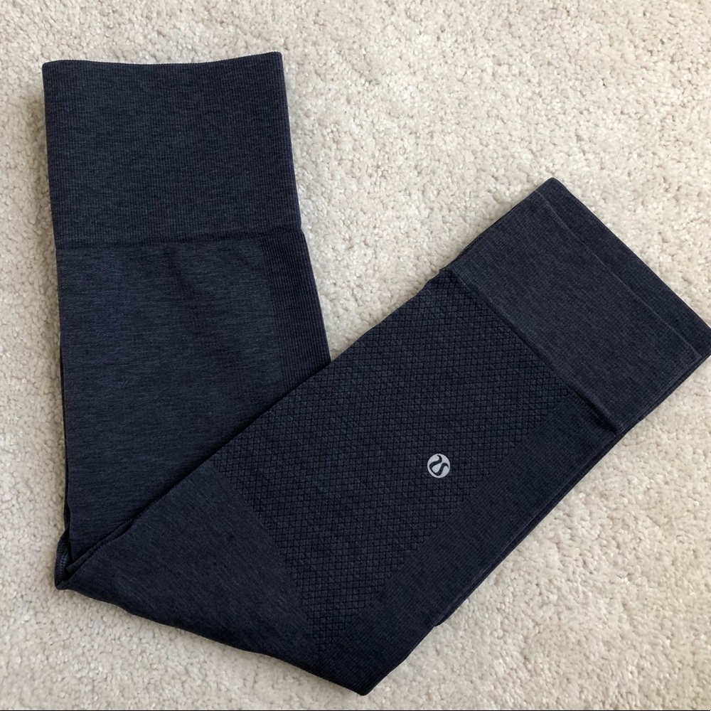 Lululemon ebb to street Capri